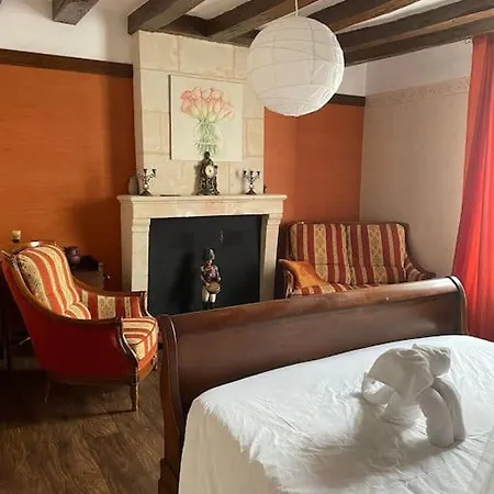 Agradable Casa: Logis Louis Xiv, Anne Marie * La Chartre-sur-le-Loir